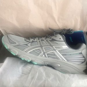 Women’s ASICS Gel-Vanisher size 10